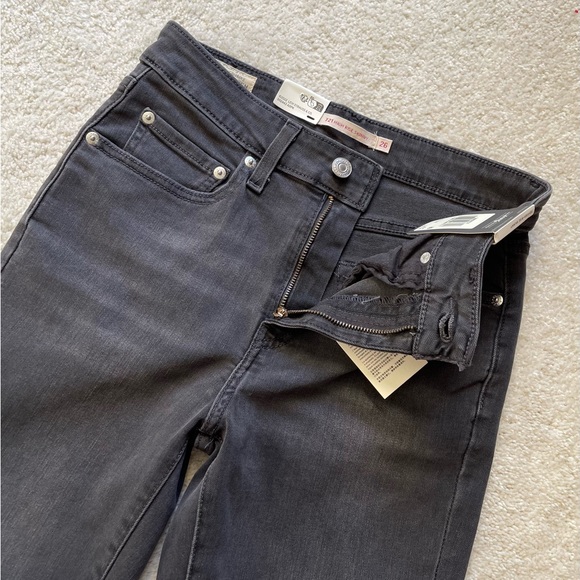 NWT Levi's Premium 721 High Rise Skinny Studded Embellished Jeans Size 26/28 - Picture 6 of 14